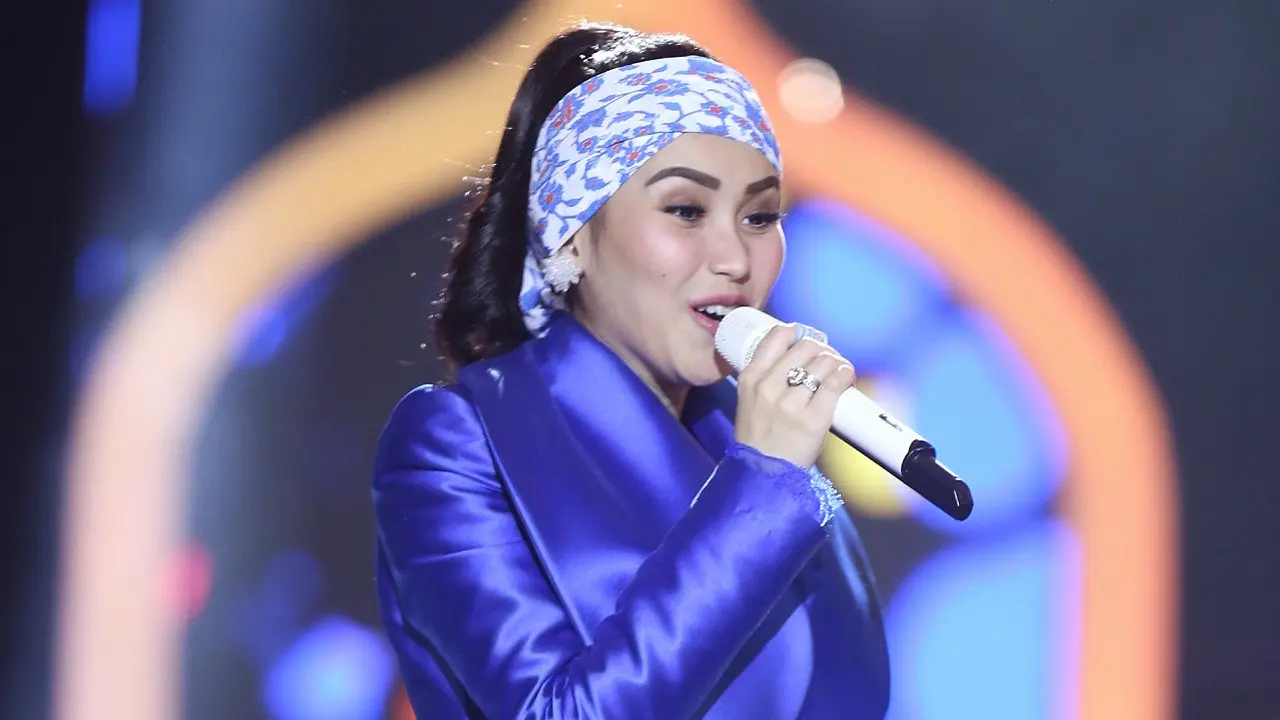 [Bintang] Ayu ting Ting