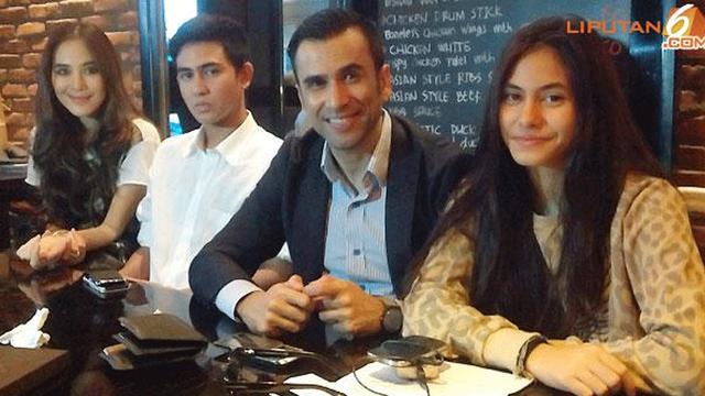 Jaga Anak Keluarga Jeremy Thomas Berlakukan Jam Malam Showbiz Liputan6 Com