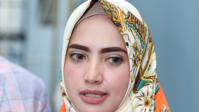 [Bintang] Yulia Mochamad