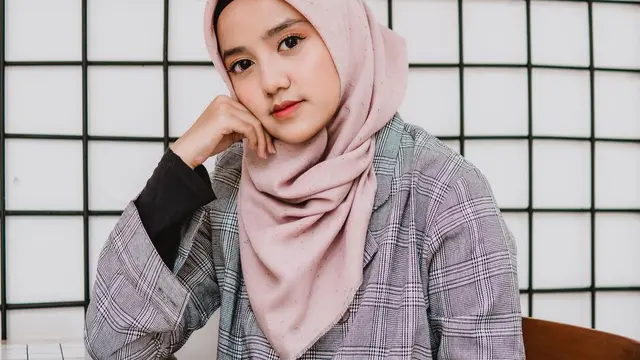 Dituding Berbohong Soal Pendidikannya, Ini 6 Klarifikasi Wirda Mansur