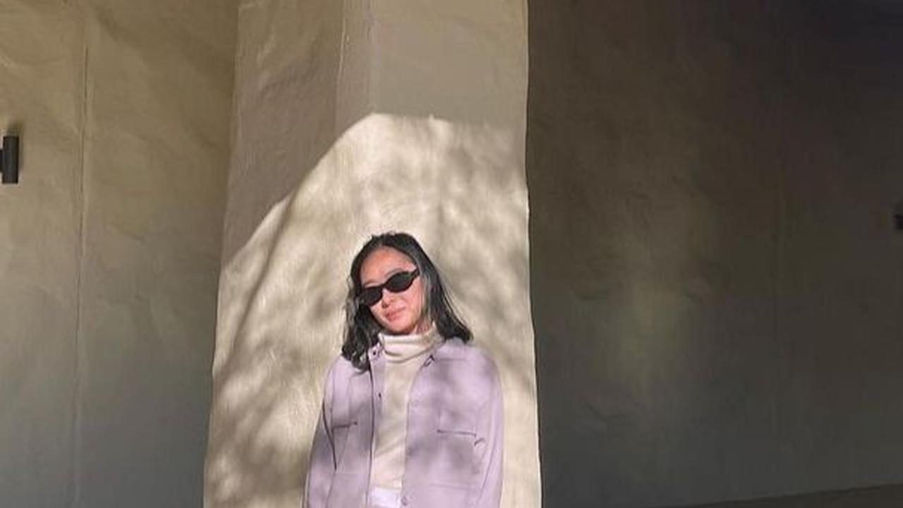 Dhika lulus dari NYU di tahun 2018. Setelah lulus, ia pernah menjadi bagian L'Officiel USA di tahun 2018 hingga 2019. Selanjutnya, Dhika tergabung dengan Wolrd Bank di tahun 2019 selama 4 bulan.