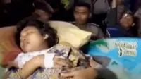 Dibantu Penumpang Lain, Seorang Ibu Melahirkan di Kapal 