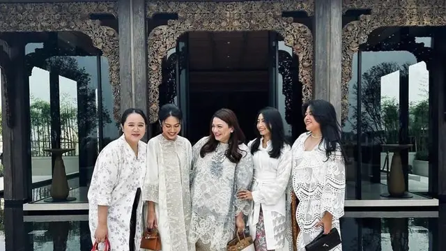 6 Adu Gaya Calon Bridesmaid di Siraman Aaliyah Massaid, Azizah Salsha Tenteng Tas Rp550 Juta-Putri Puan Maharani Pakai Tas Rp47 Jutaan