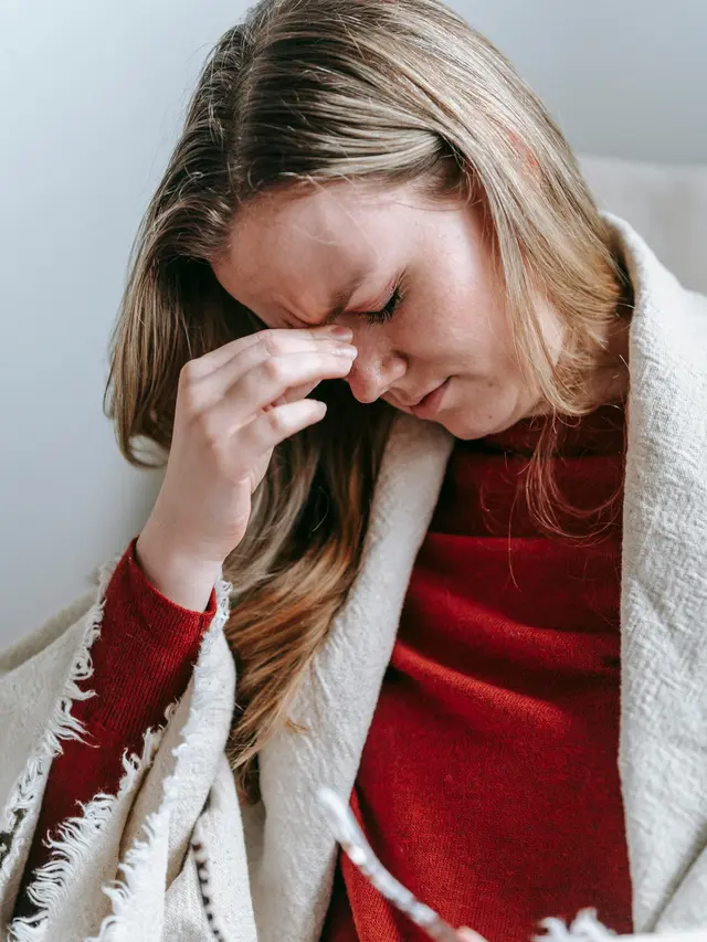 Pencet Hidung dengan Tekanan Kuat