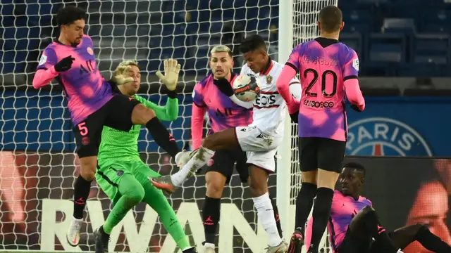 FOTO: Menang 2-1 atas Nice, Paris Saint-Germain Gusur Lille dari Puncak Klasemen
