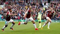 Liverpool harus mengakui keunggulan Burnley dengan skor 0-2 dalam lanjutan Premier League di Stadion Turf Moor, Sabtu (20/8/2016). Dua gol Burnley dicetak Sam Vokes dan Andre Gray pada babak pertama. (Action Images via Reuters/Lee Smith)