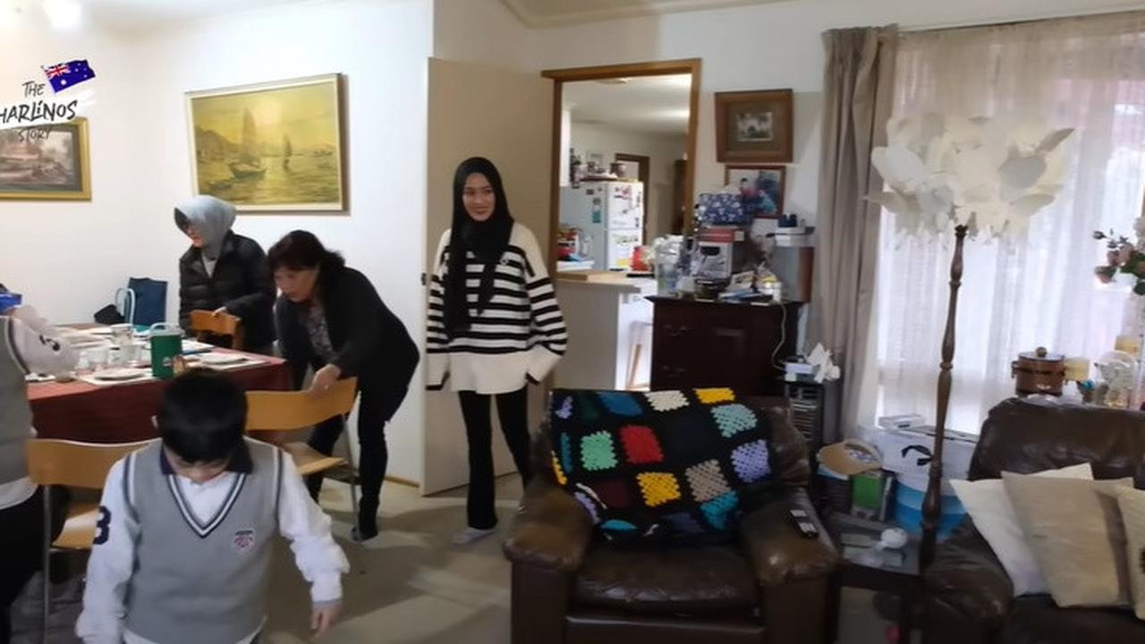 8 Potret Tempat Tinggal Alyssa Soebandono saat Kuliah di Melbourne, Lingkungannya Asri - Desain Full Bata Merah