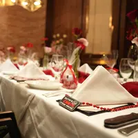 Ruth’s Chris menawarkan paket menu spesial Valentine yang menghadirkan kombinasi surf and turf terbaik (Foto/Sumber: Ruth’s Chris Steak House Jakarta)