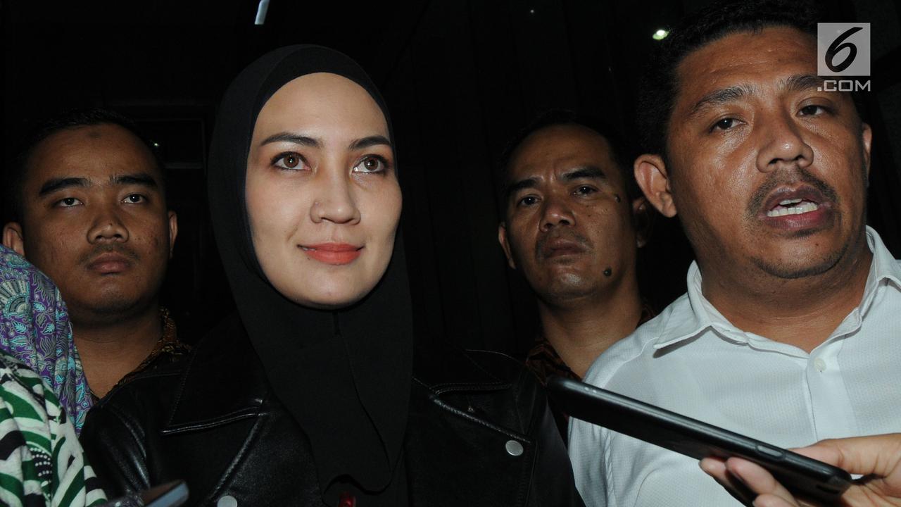 Model asal Manado, Fenny Steffy Burase