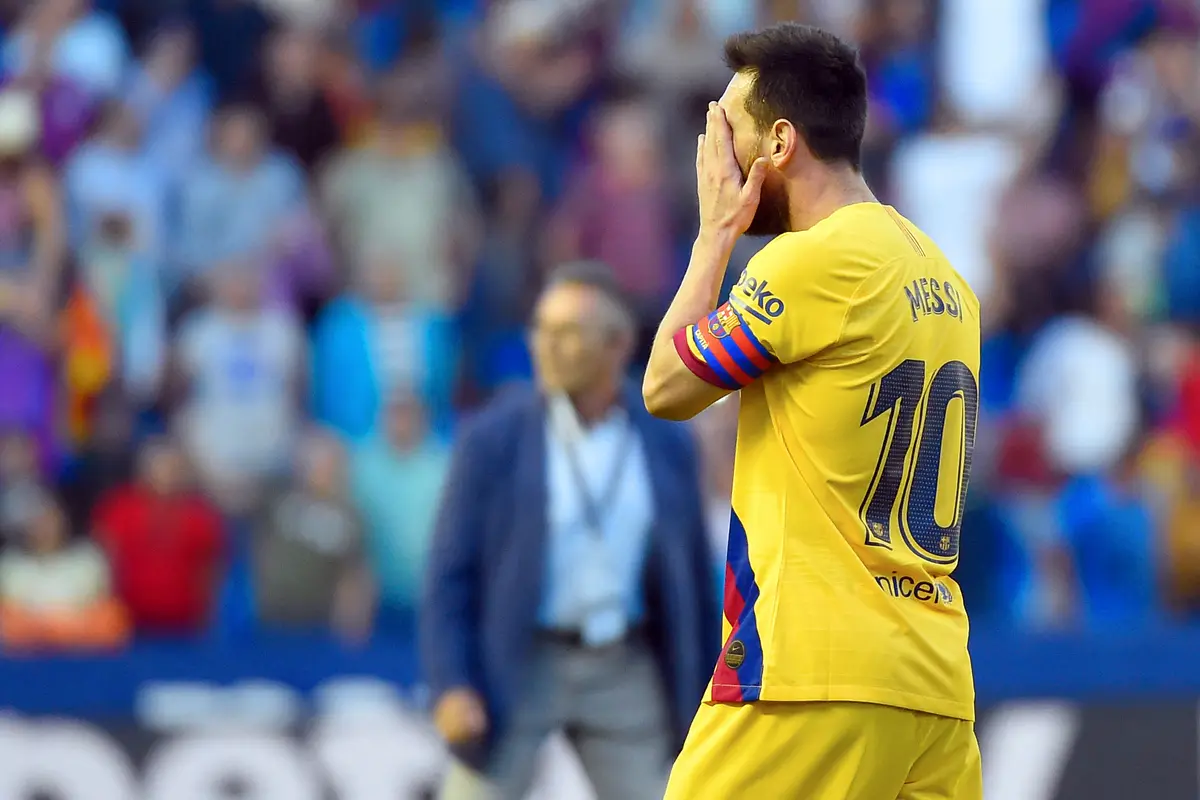 La Liga: Barcelona Dibantai Levante