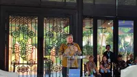 Menteri Koordinator Bidang Perekonomian, Airlangga Hartarto dalam CEO Insight, di Hutan Kota by Plataran, Senayan, Jakarta, Selasa (4/11/2025). (Arief/Liputan6.com)