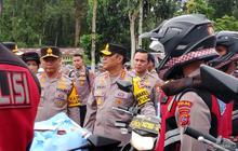 Polri Salurkan Bantuan Pendidikan Komprehensif untuk Anak Terdampak Bencana di Sumbar