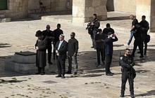 Anggota Parlemen Israel Bersama Ribuan Pemukim Ilegal Serbu Masjid Al-Aqsa