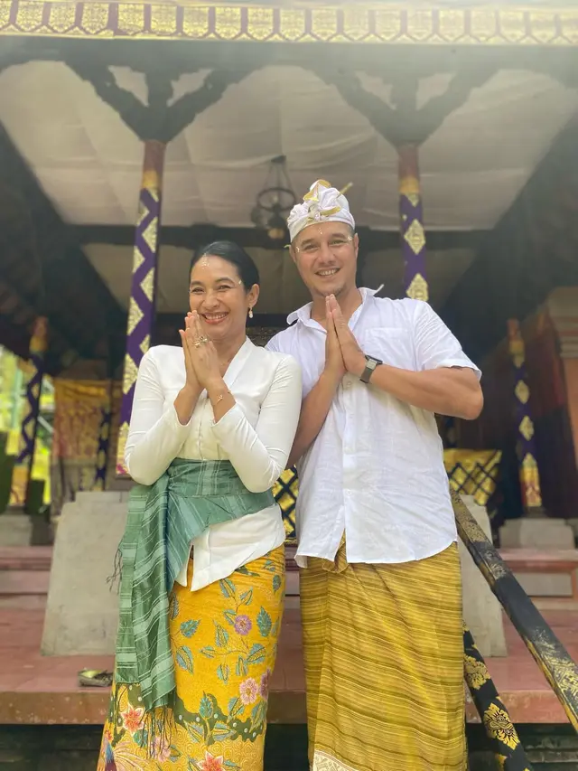 7 Gaya Artis Rayakan Galungan 2025, dari Kebaya Bali hingga Kasual