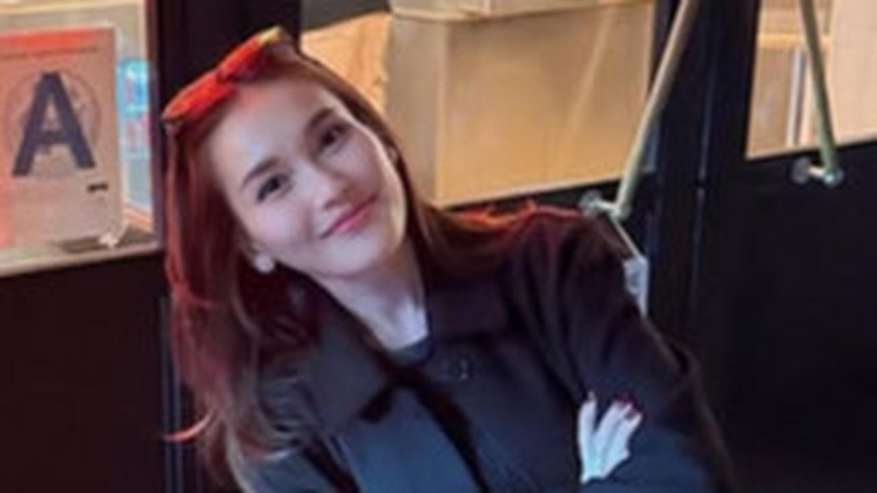 Meski Lagi Tren di Kalangan Artis, Ayah Ojak Tegas Larang Ayu Ting Ting Operasi Plastik