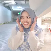 Potret Terbaru Putri Delina Anak Sule. (instagram/putridelinaa)