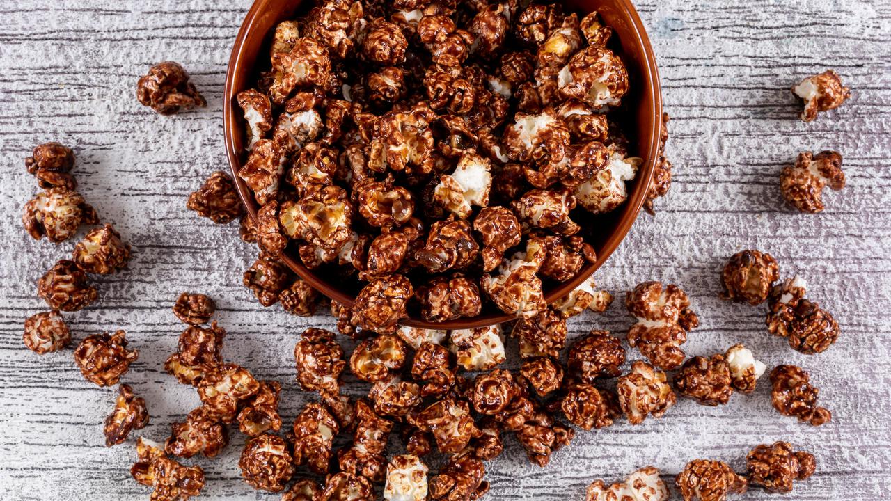 Ilustrasi popcorn cokelat/freefik.com/8Photo