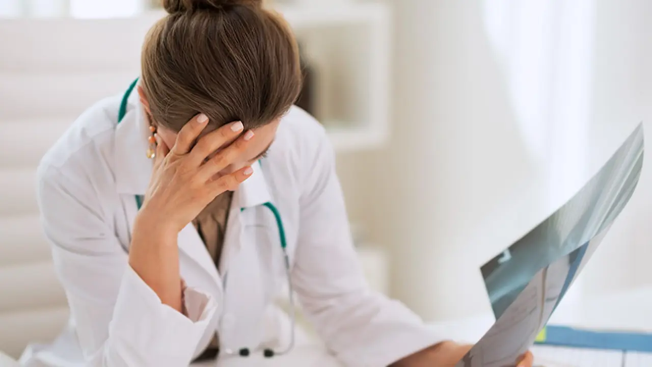 Studi: Sekitar 29% Dokter Muda Alami Depresi