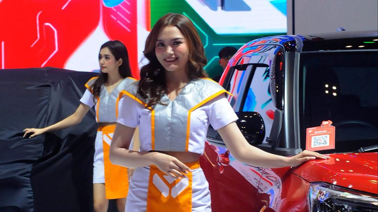Sales Promotion Girl (SPG) atau usher tak bisa dipisahkan dengan ajang pameran. Termasuk pameran otomotif GAIKINDO Indonesia International Auto Show (GIIAS) 2023 yang berlangsung di ICE BSD, Tangerang Selatan, pada 10-20 Agustus 2023.