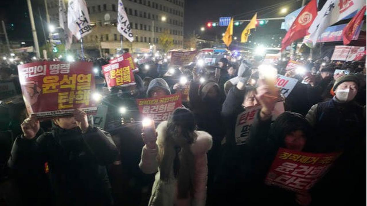 Demo Martial law