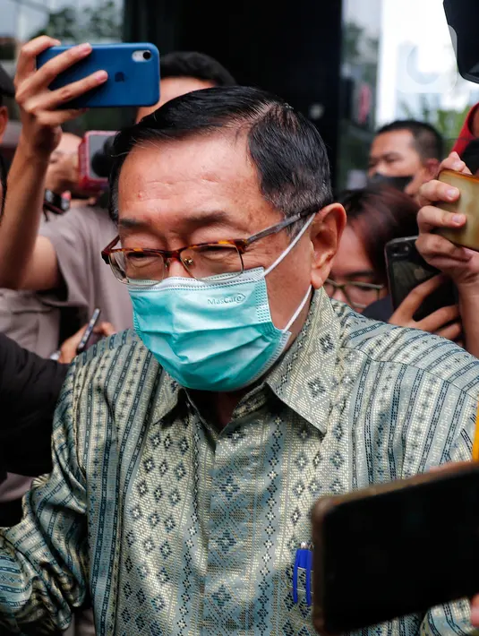 Tim penyidik memeriksa seorang petinggi perusahaan kopi terkait gratifikasi Saiful. (Liputan6.com/Angga Yuniar)