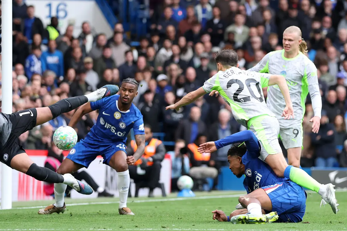 Foto: Manchester City Semakin Berikan Tekanan ke Arsenal setelah Hancurkan Chelsea 3-0 di Liga Inggris