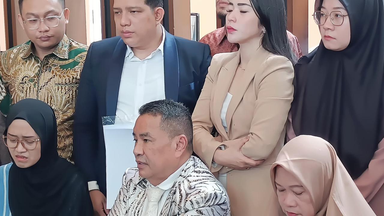 keluarga polisi korban penembakan tni di lampung
