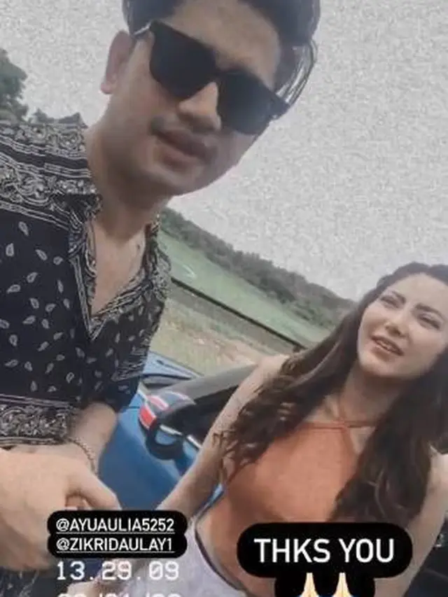 6 Potret Kebersamaan Zikri Daulay dan Ayu Aulia di Bali Ini Jadi Sorotan