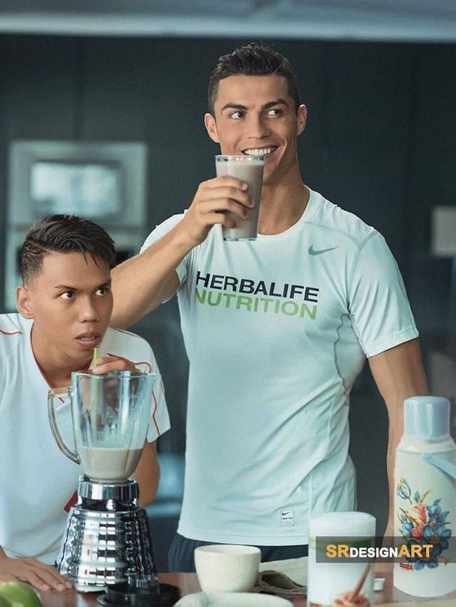 Bak Sahabat Dekat, 6 Editan Foto Bareng Cristiano Ronaldo Ini Kocak