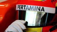 Pebalap Manor Racing asal Indonesia, Rio Haryanto, fokus saat menjalani sesi latihan bebas F1 GP Spanyol di Sirkuit Catalunya, Barcelona, 13 Mei 2016. (Bola.com/Facebook/Manor Racing)