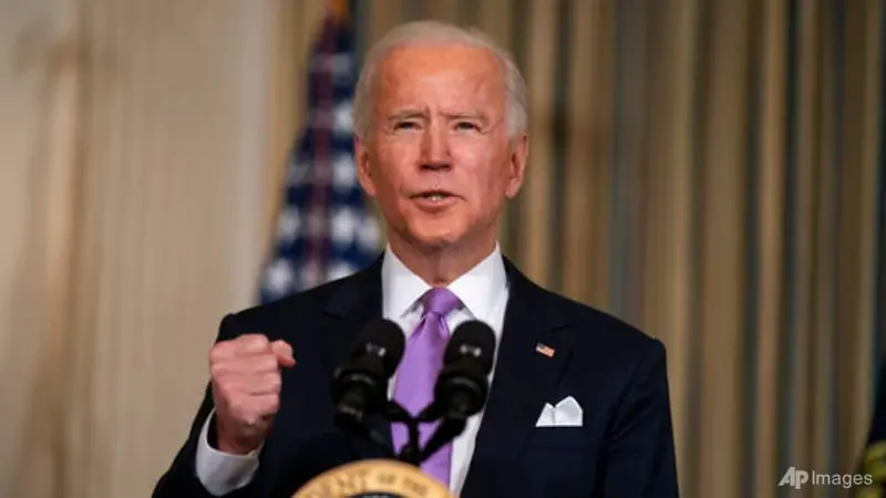 Presiden AS Joe Biden menyampaikan pidato tentang kesetaraan rasial di Ruang Makan Negara Gedung Putih pada 26 Januari 2021, di Washington.