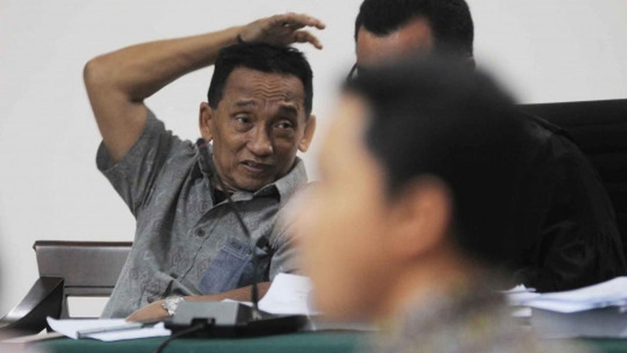 Fuad Amin Imron tetap jalani sidang meski tak enak badan