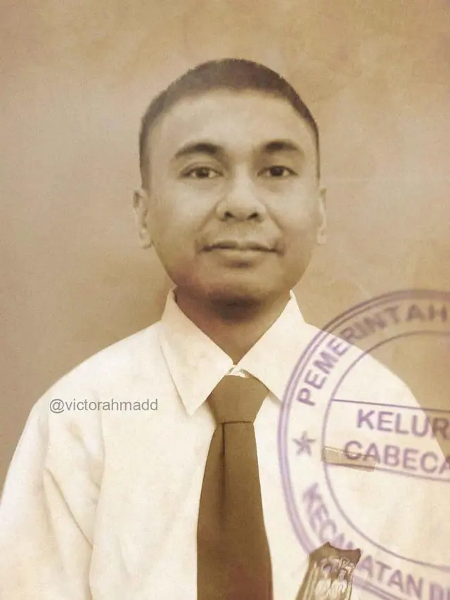 6 Editan Foto Raditya Dika Jadi Anak Kecil Ini Bikin Ketawa Geli