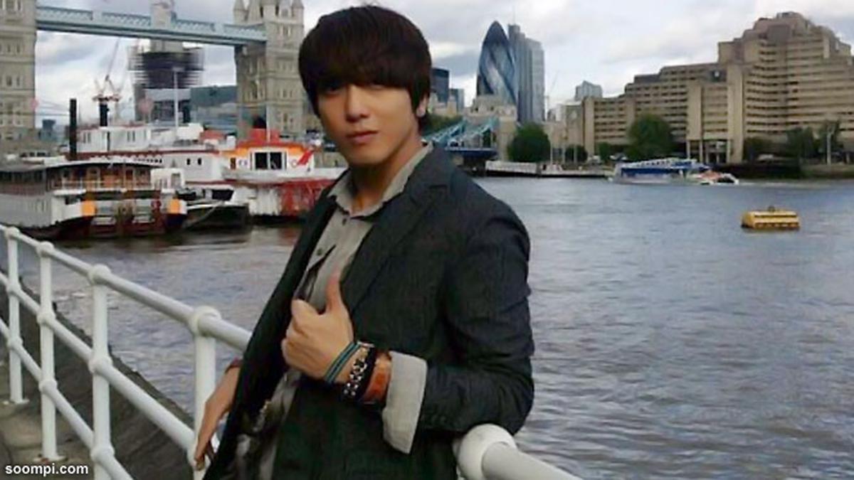 Jung Yong Hwa Menganggap Dirinya sebagai Aktor Tampan - ShowBiz