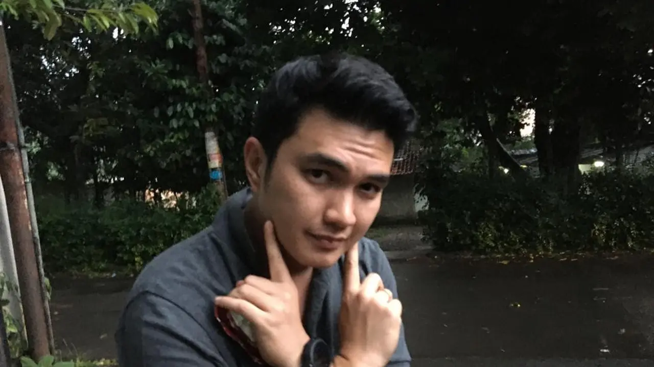 Aldi Taher (ist/ Munady Widjaja)