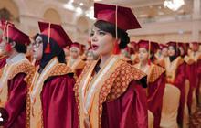 Potret Dinar Candy Jalani Wisuda, Ternyata Selama Ini Diam-diam Kembali Lanjutkan Kuliah di Surabaya