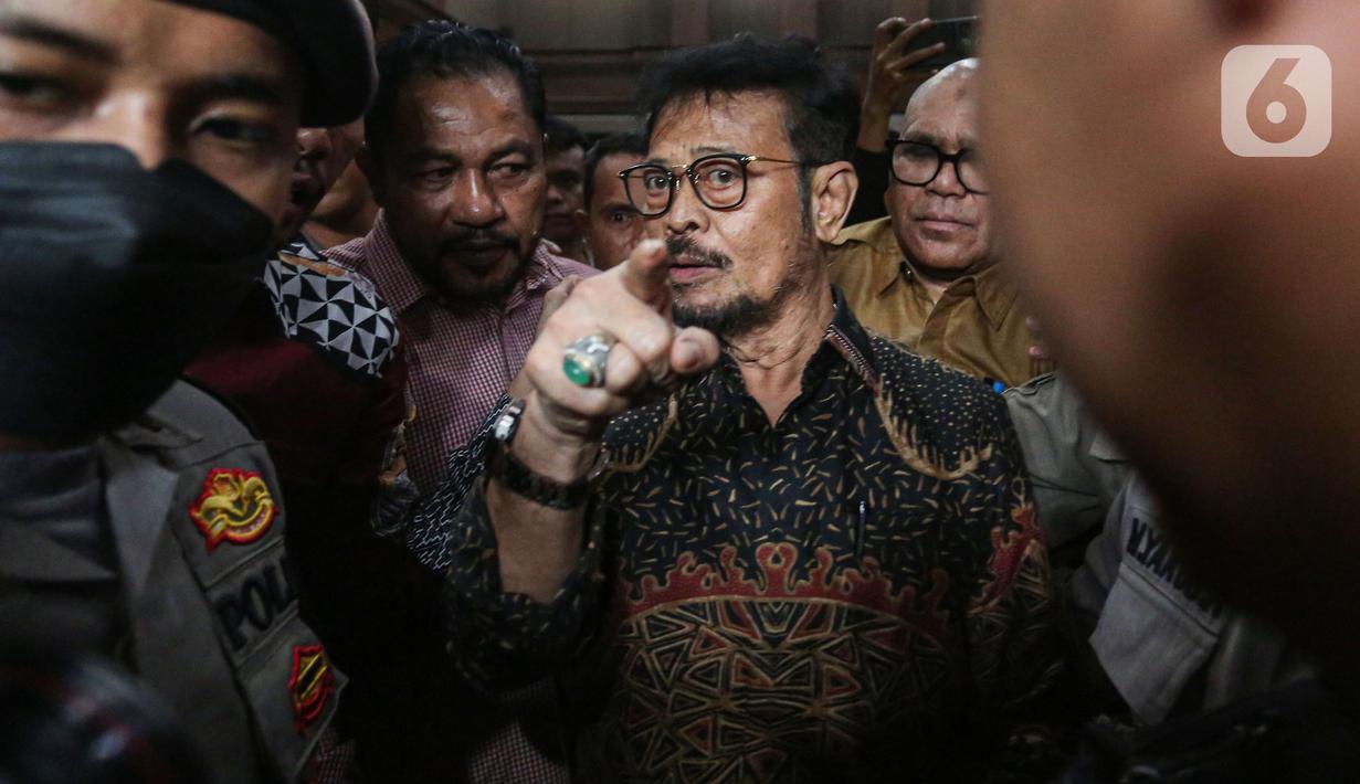 Mantan Menteri Pertanian Syahrul Yasin Limpo (SYL) usai mengikuti sidang pembacaan putusan di Pengadilan Tindak Pidana Korupsi (Tipikor) Jakarta, Kamis (11/7/2024). (Liputan6.com/Angga Yuniar)