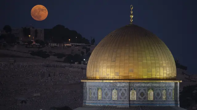 Supermoon Agustus Hiasi Langit