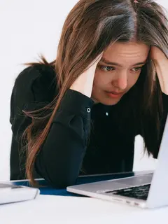 Meski terasa berat, mengatur keuangan dengan prioritas yang jelas dapat membantu tetap menabung dan mempersiapkan masa depan. (Foto/Dok: Pexels)