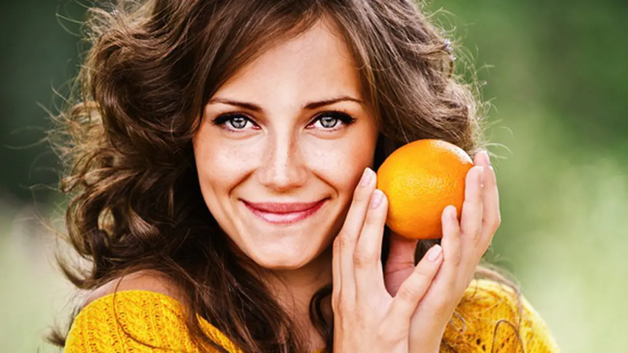 (c) Shutterstock