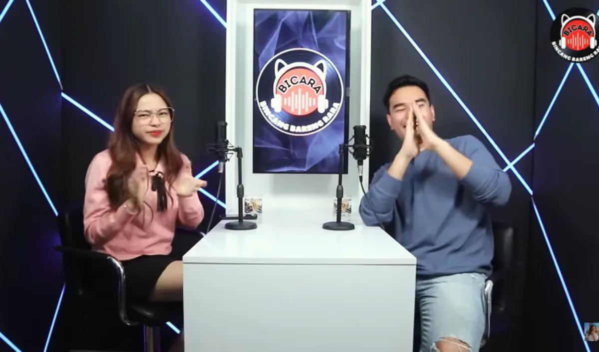 Awalnya, Rara bertanya soal kedekatan Hari LIDA dengan Putri Isnari dulu.<br>