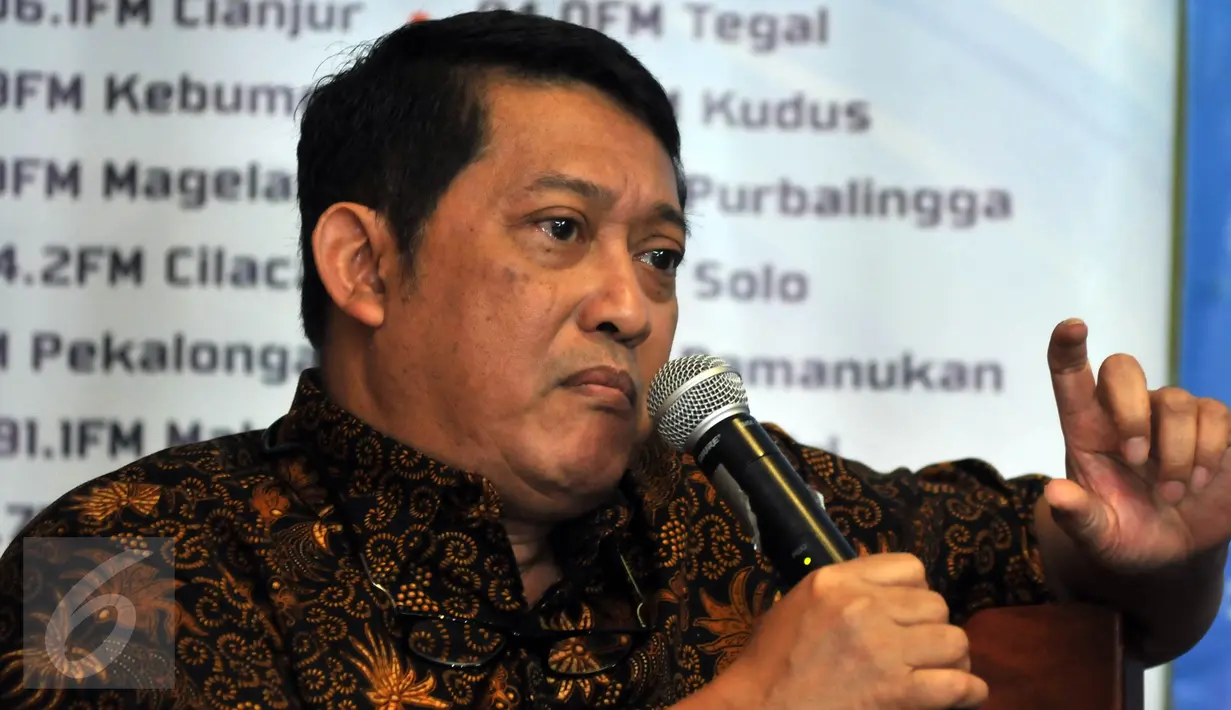 Dewan Pakar MES dan Anggota KEIN, Aries Mufti saat menjadi pembicara dalam sebuah diskusi di Jakarta, Sabtu, (2/4). Diskusi membahas industri nasional agar  kuat bersaing dengan industri global. (Liputan6.com/JohanTallo)
