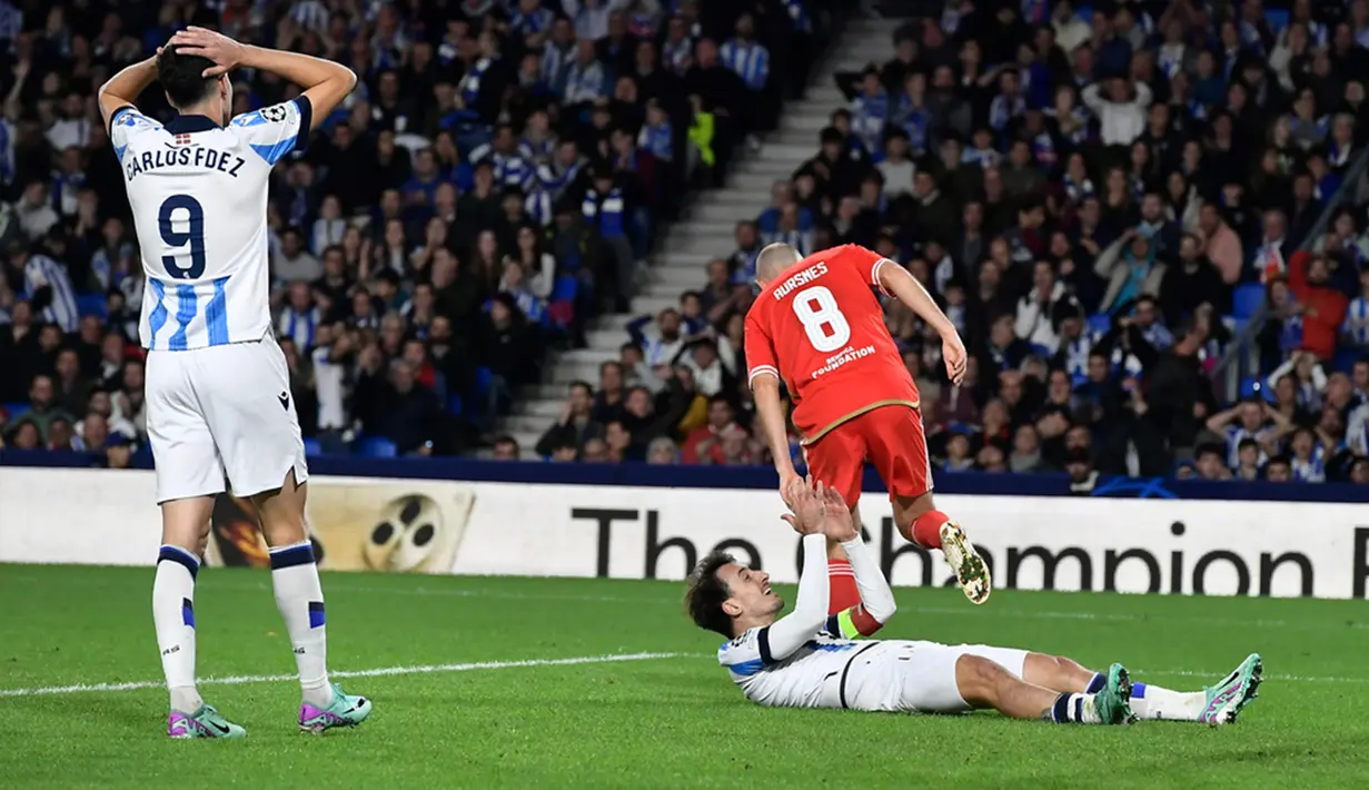 Pada laga lainnya di Grup D, Inter Milan juga melaju ke fase gugur Liga Champions usai mengalahkan FC Salzbourg. Inter Milan lolos ke babak 16 besar mendampingi Real Sociedad dengan poin 10 dari empat laga, hasil tiga kali menang sekali imbang. (AP Photo/Alvaro Barrientos)