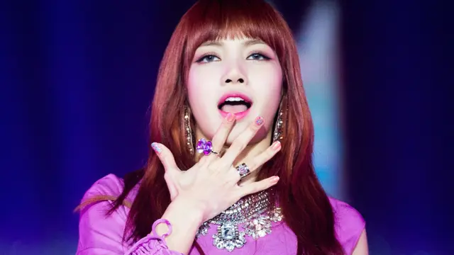 [Bintang] Serupa Tapi Tak Sama: Pastel Makeup Andalan Cassandra Lee dan Lisa Blackpink yang Seperti Kakak Adik