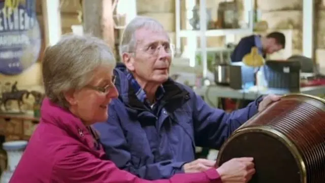 Tony Barrett dan istrinya, Jenny/dok. BBC