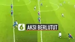 Hal tidak terduga dilakukan oleh Benteke dan Son Heung-Min ketika awal pertandingan. Seharusnya mereka melakukan aksi berlutut tapi mereka justru sudah kejar-kejaran.