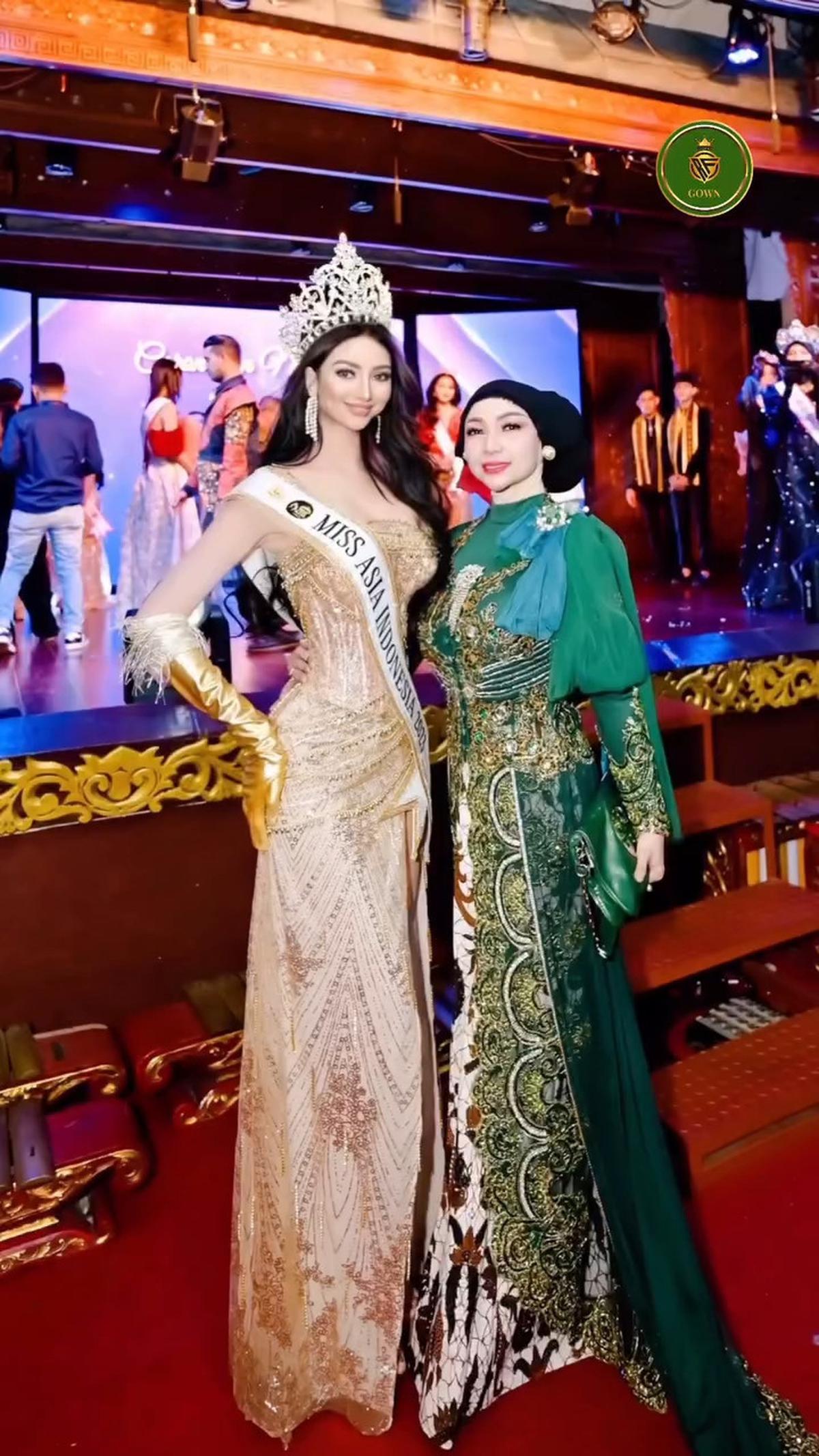 Potret Roro Fitria Hadiri Grand Final Miss Nusantara 2024, Pakai Kebaya Hijau Menyala