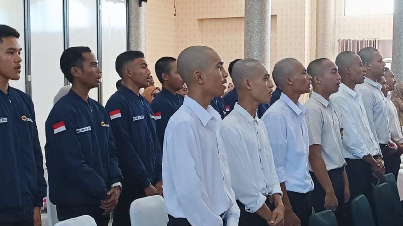 Pemkab Sumbawa Barat Cetak Mekanik Alat Berat Unggul Melalui Program Beasiswa