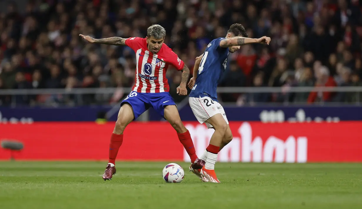 Adapun Atletico menempati posisi empat dengan 64 poin. (OSCAR DEL POZO / AFP)