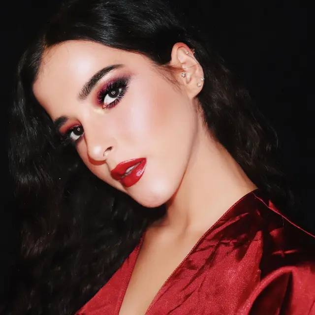 5 Inpirasi Makeup Tahun Baru Seru Ala Tasya Farasya